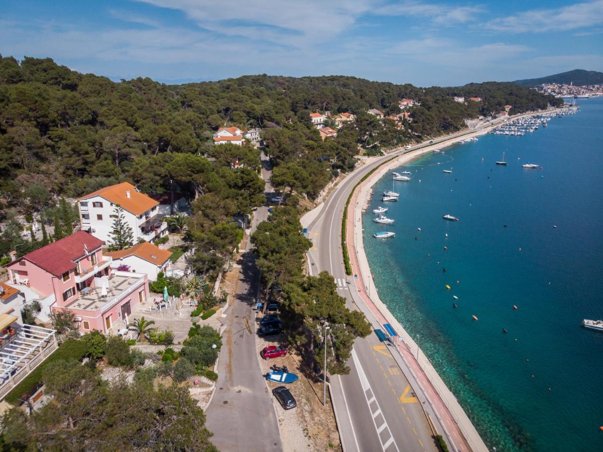 Apartments Villa Julija Mali Losinj Exterior photo