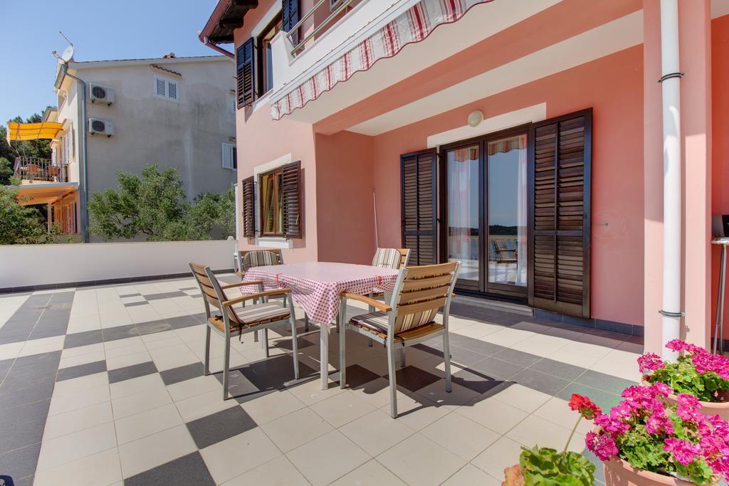 Apartments Villa Julija Mali Losinj Room photo