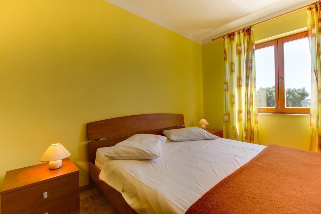 Apartments Villa Julija Mali Losinj Room photo
