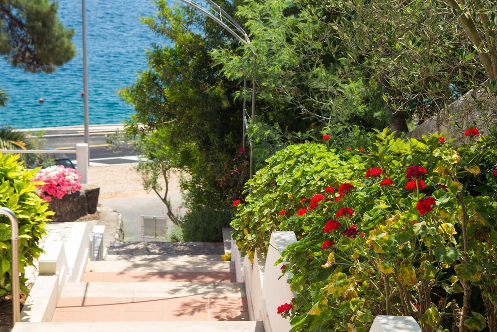 Apartments Villa Julija Mali Losinj Exterior photo