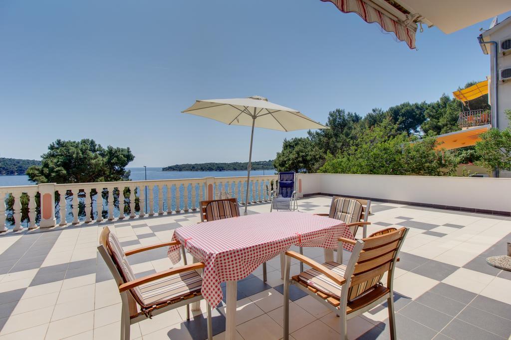 Apartments Villa Julija Mali Losinj Room photo