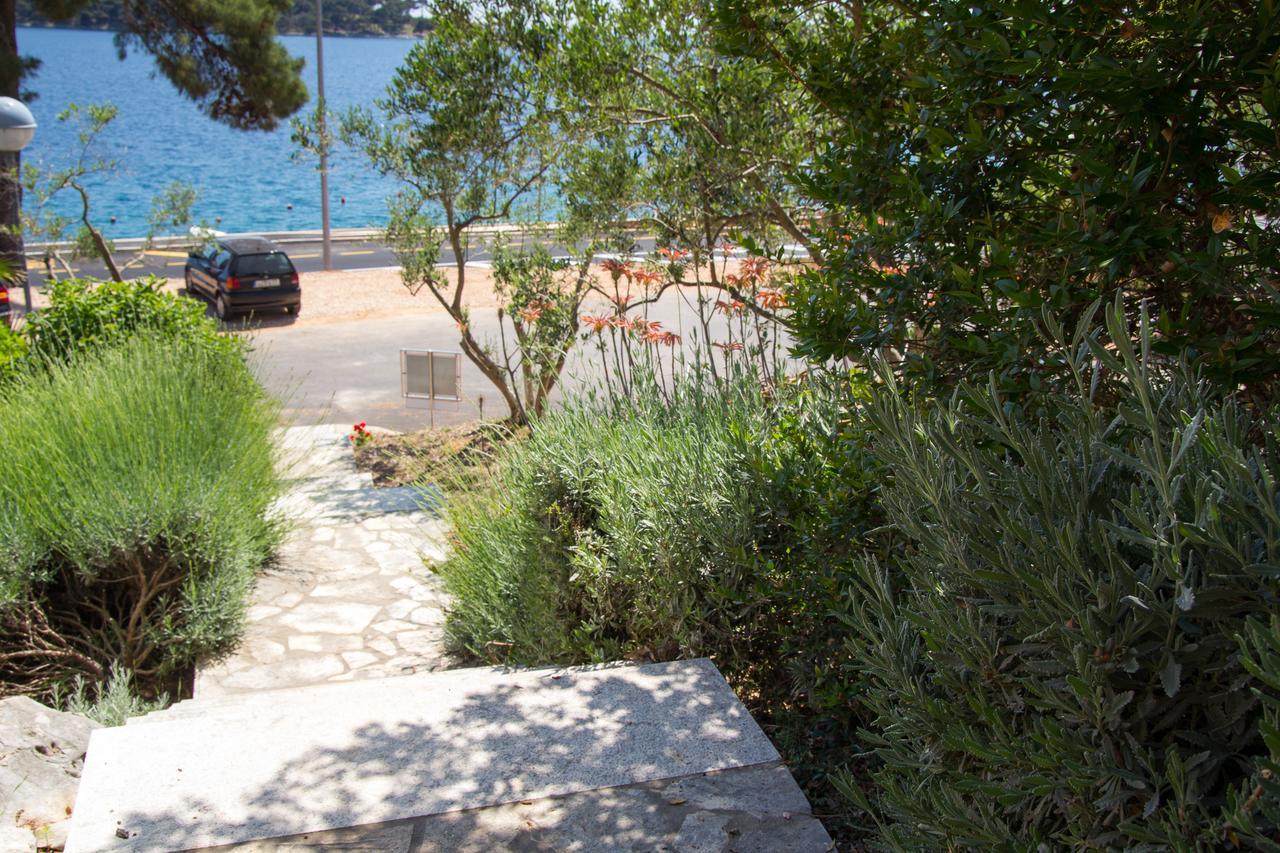 Apartments Villa Julija Mali Losinj Exterior photo