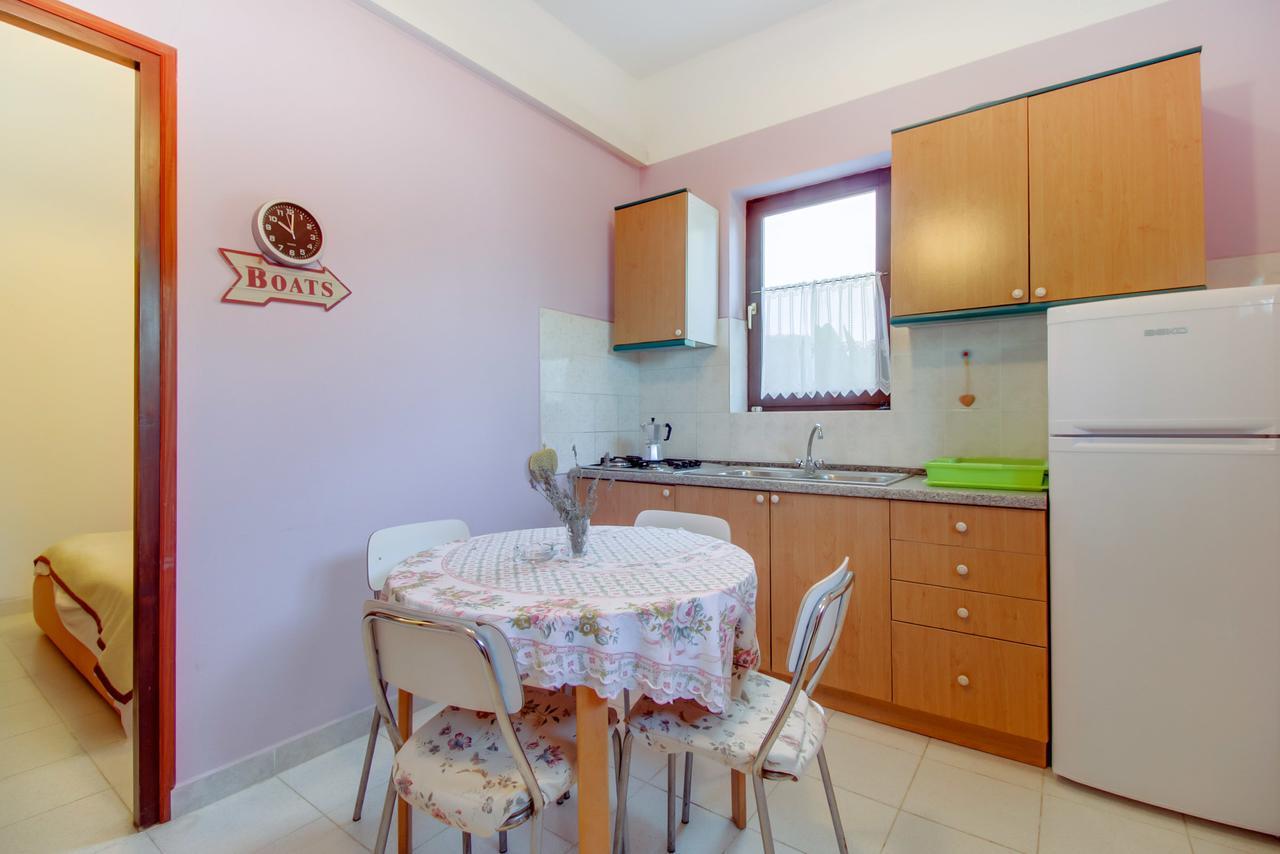 Apartments Villa Julija Mali Losinj Exterior photo